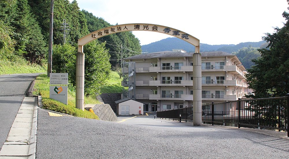 【CareNavi】（ケアナビ） | 医療・歯科・介護・保育の求人‎