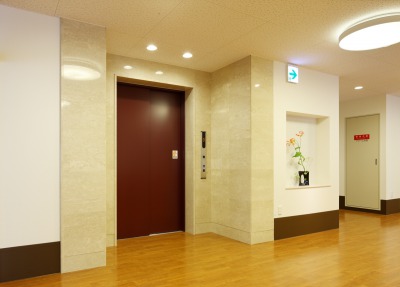 【CareNavi】（ケアナビ） | 医療・歯科・介護・保育の求人‎