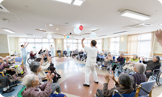 【CareNavi】（ケアナビ） | 医療・歯科・介護・保育の求人‎