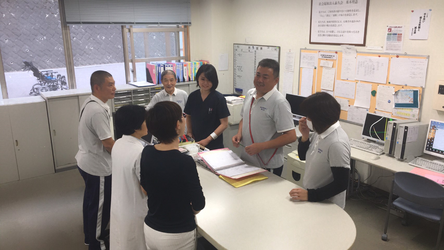 【CareNavi】（ケアナビ） | 医療・歯科・介護・保育の求人‎