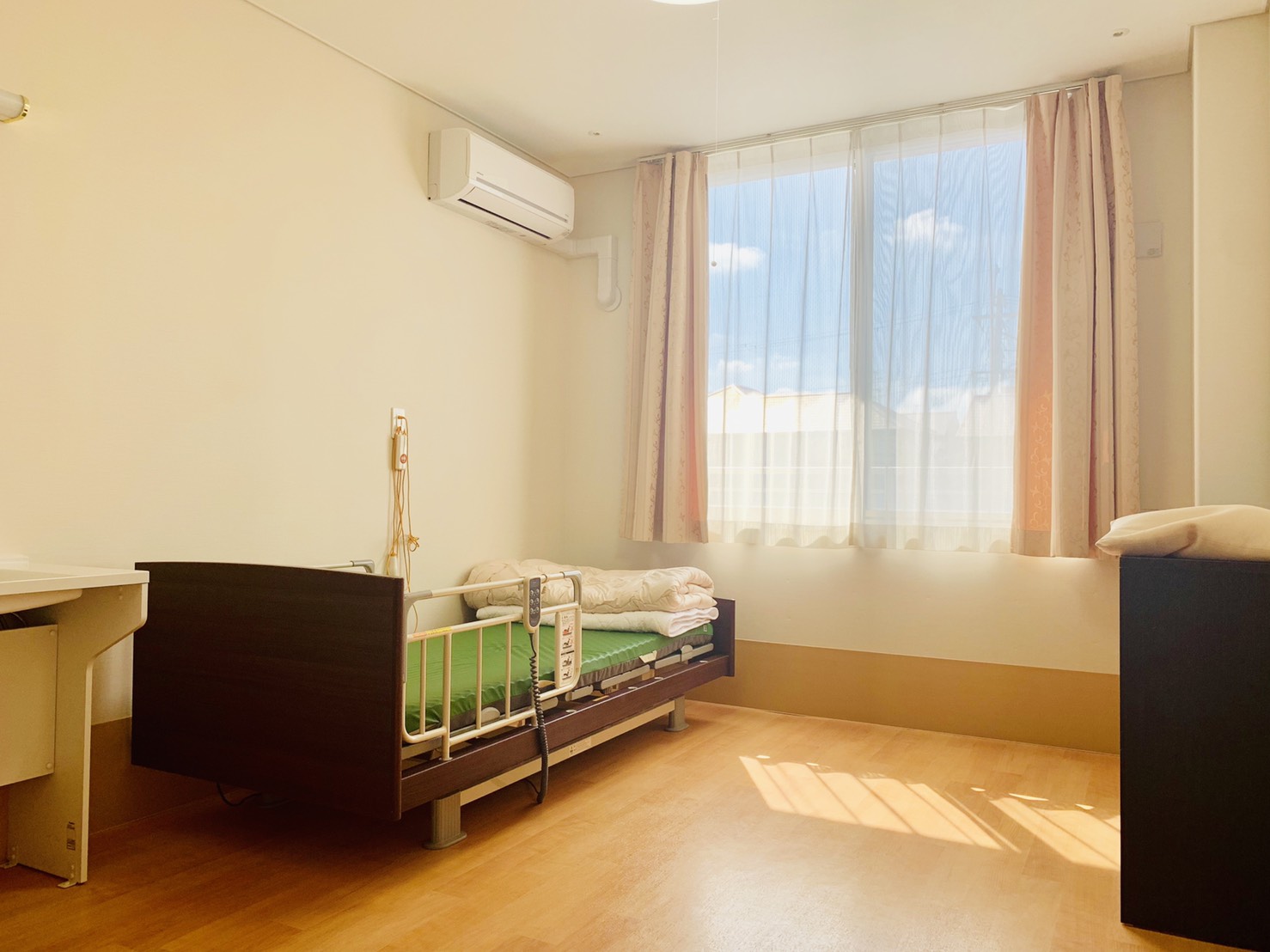 【CareNavi】（ケアナビ） | 医療・歯科・介護・保育の求人‎