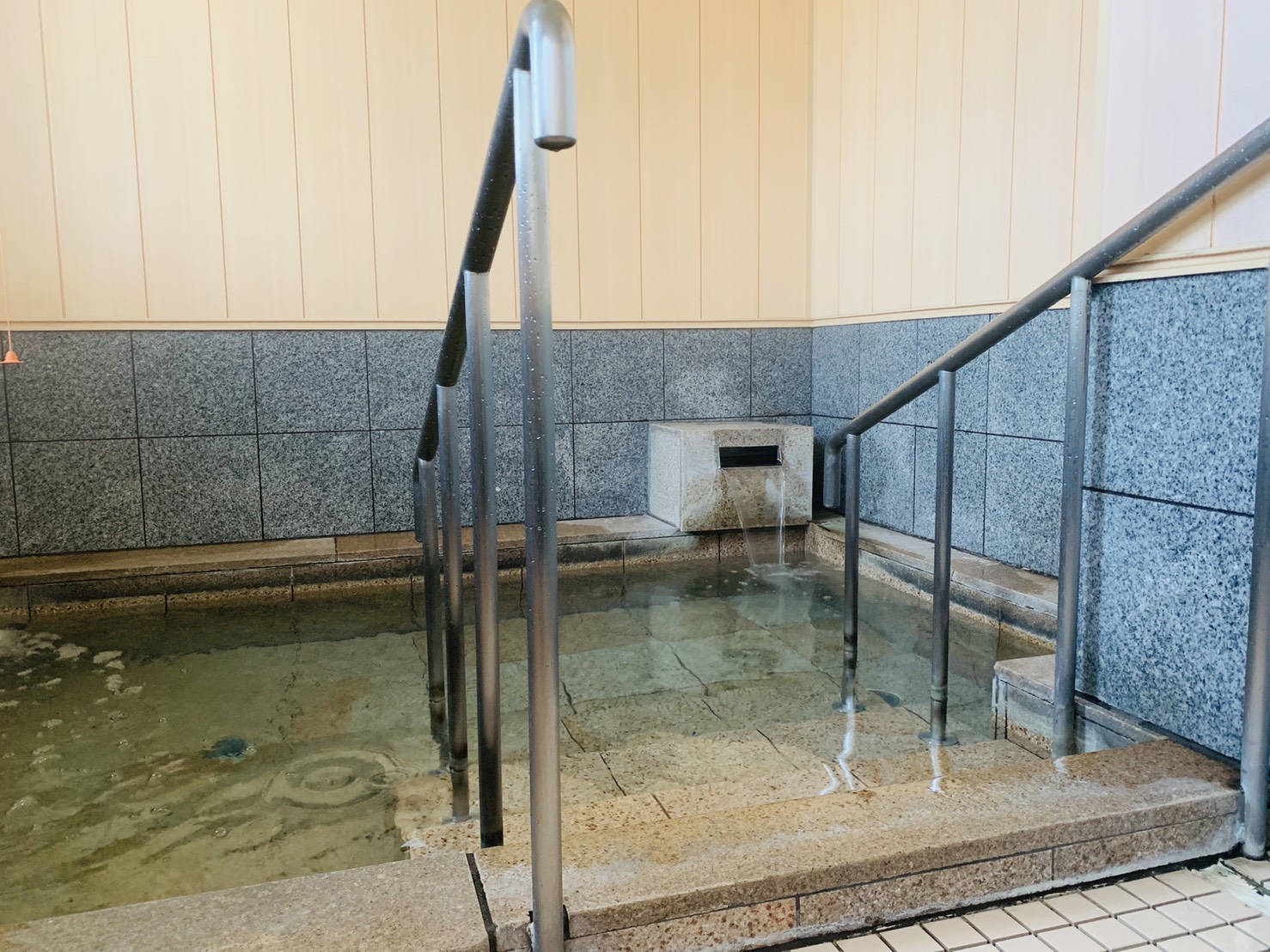 【CareNavi】（ケアナビ） | 医療・歯科・介護・保育の求人‎