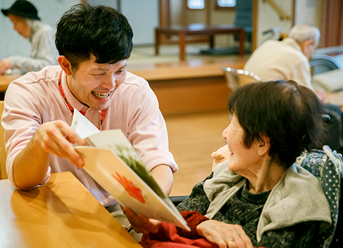 【CareNavi】（ケアナビ） | 医療・歯科・介護・保育の求人‎