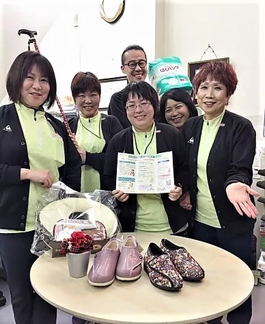 【CareNavi】（ケアナビ） | 医療・歯科・介護・保育の求人‎