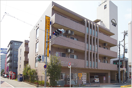 【CareNavi】（ケアナビ） | 医療・歯科・介護・保育の求人‎