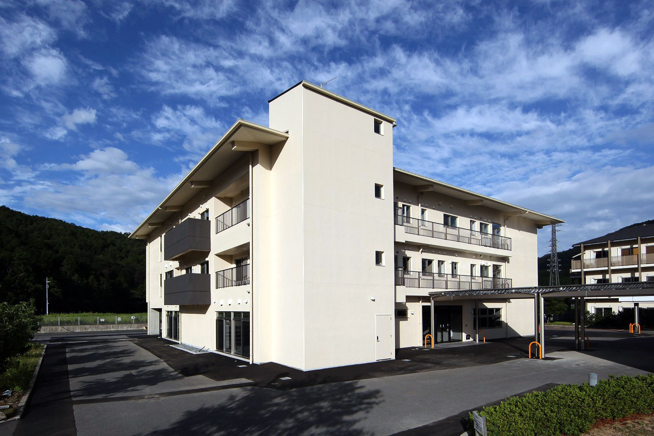 【CareNavi】（ケアナビ） | 医療・歯科・介護・保育の求人‎